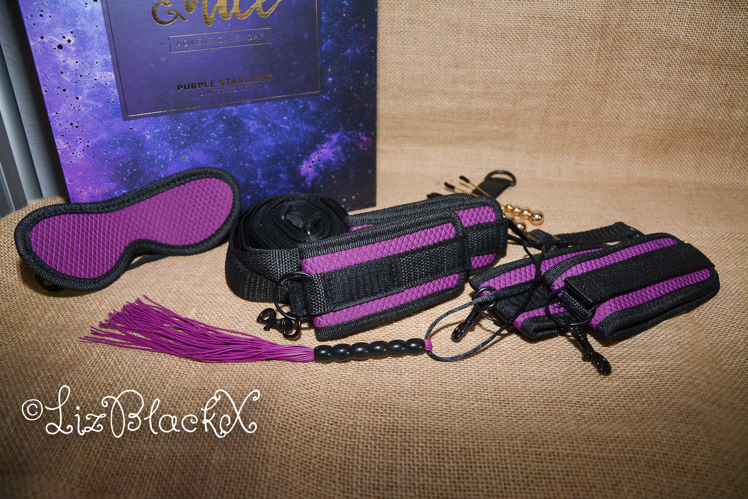 Review of EasyToys Advent Calendar 2021 Naughty and Nice Copyright Liz BlackX