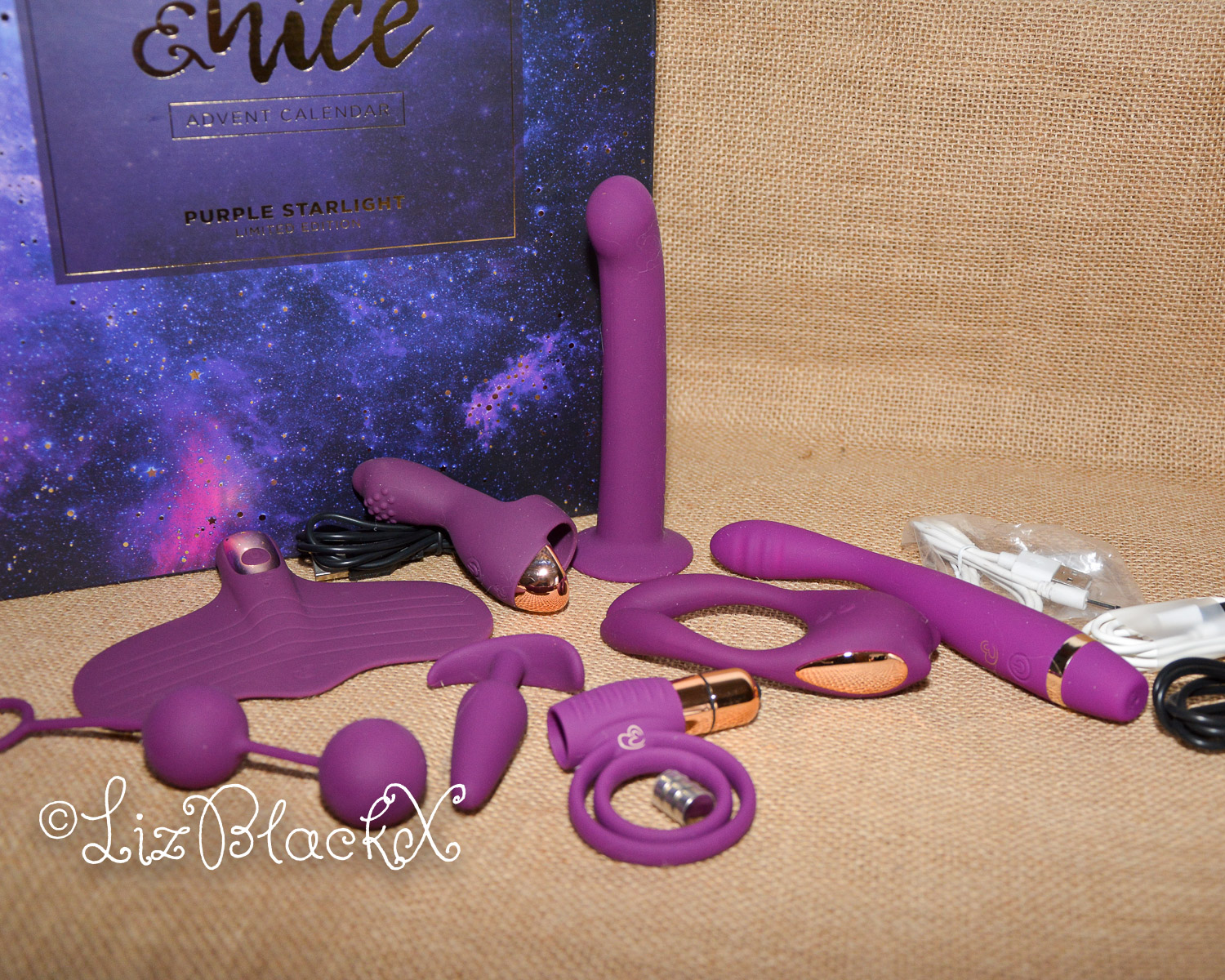 Review of EasyToys Advent Calendar 2021 Naughty and Nice Copyright Liz BlackX